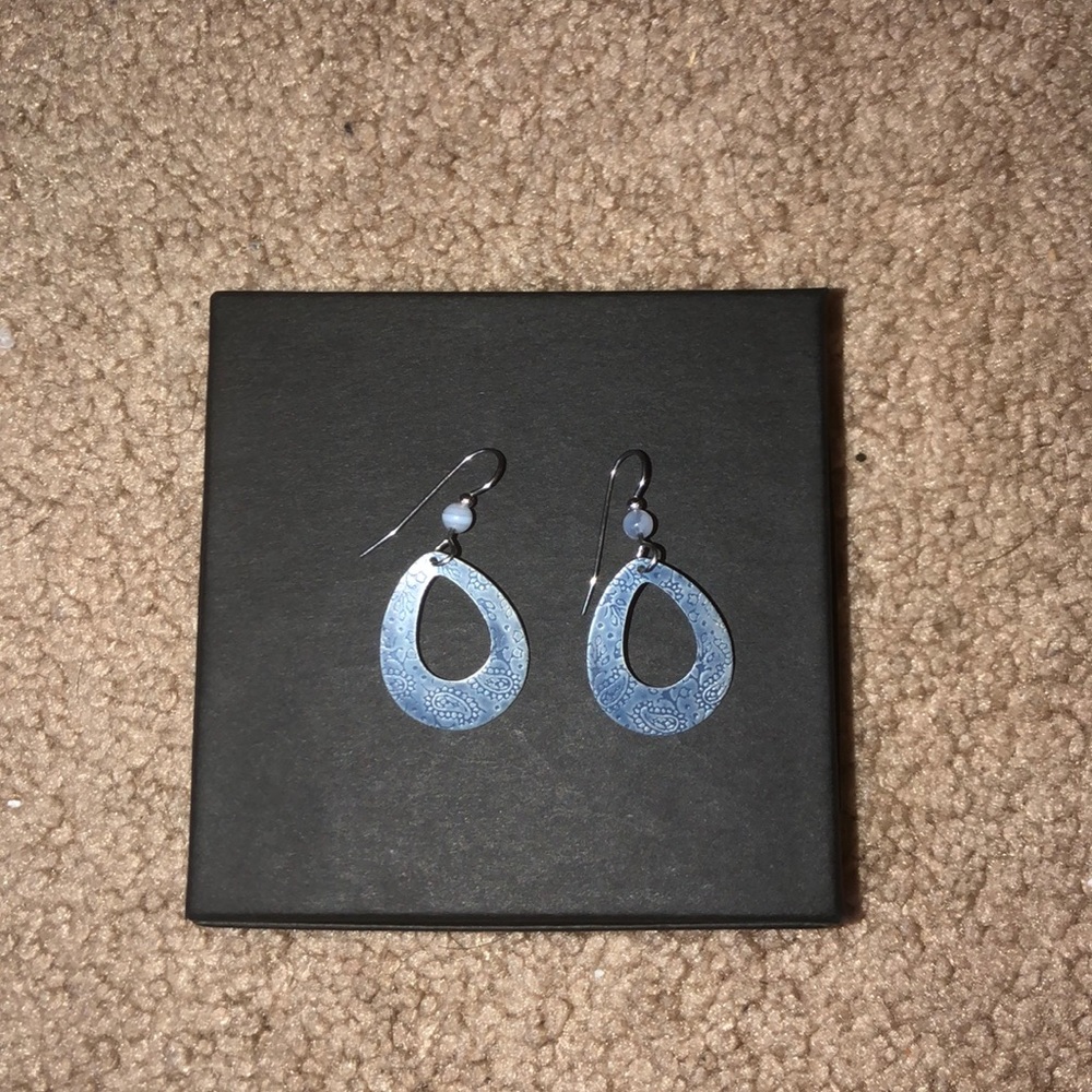 Dangle earrings ✨